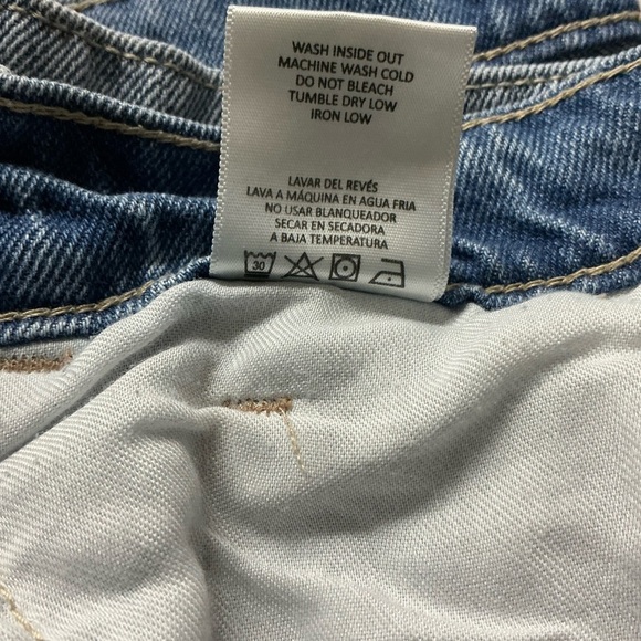 Cello Women’s Denim Blue Straight Leg Jeans with Distressed Details Sz‎ 3 - Picture 7 of 16